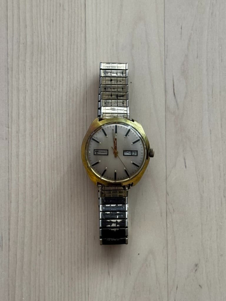 100% Authentic Vintage TISSOT Seaster Seven Automatic Day Date *NEEDS SERVICING*