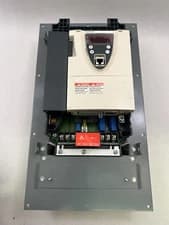 Schneider ATV71HU55N4  Altivar 71 3ph 480V VFD See Pics #G22