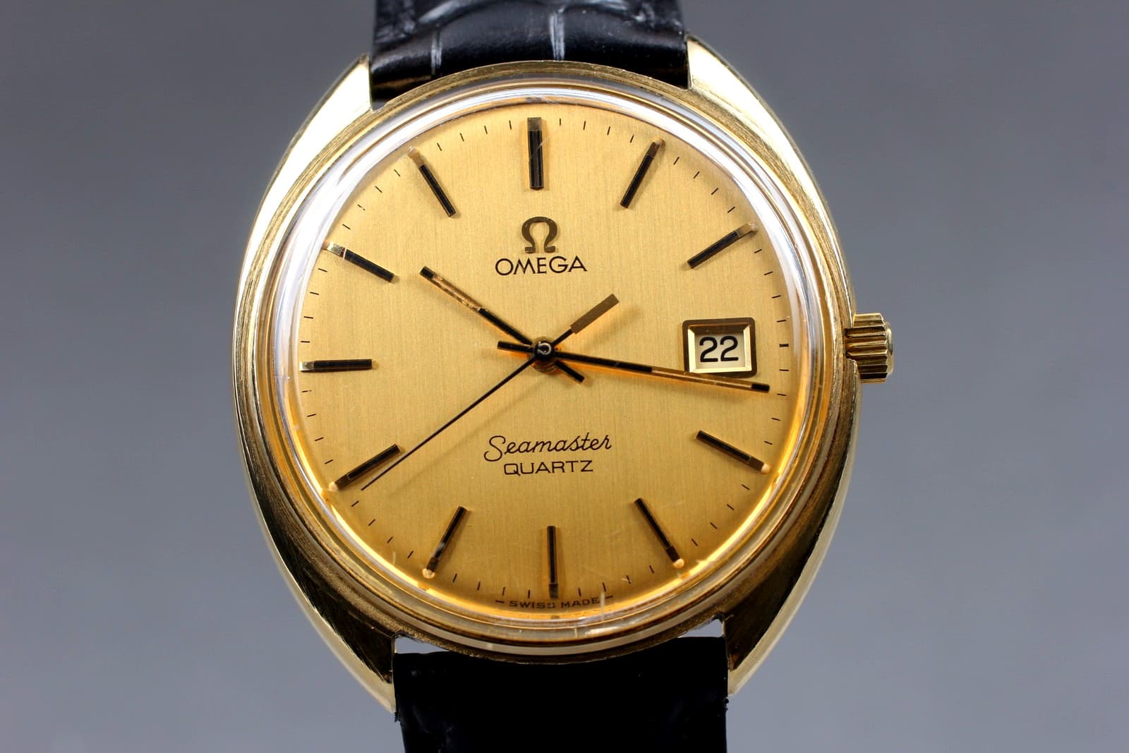 [Exc+5] Vintage Omega Seamaster Cal.1342 Date Gold Quartz Men's From JAPAN