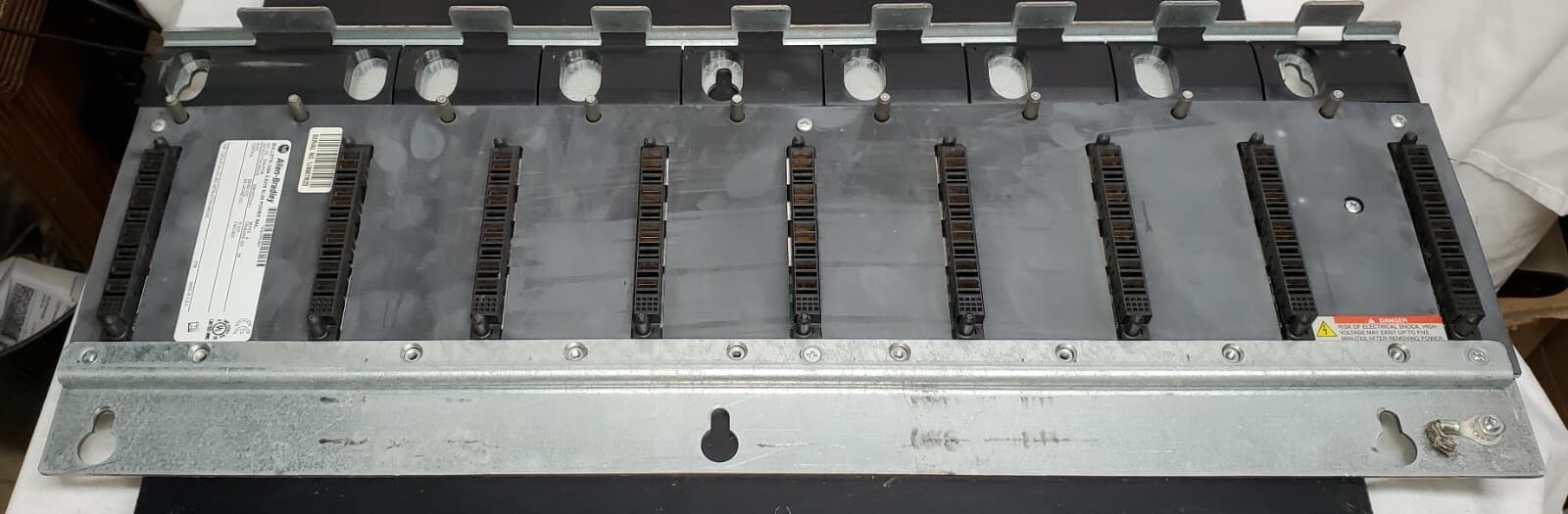 Allen Bradley - 2094-PRS8 - 8 Axis Slim Power Rail - Series A - READ #1