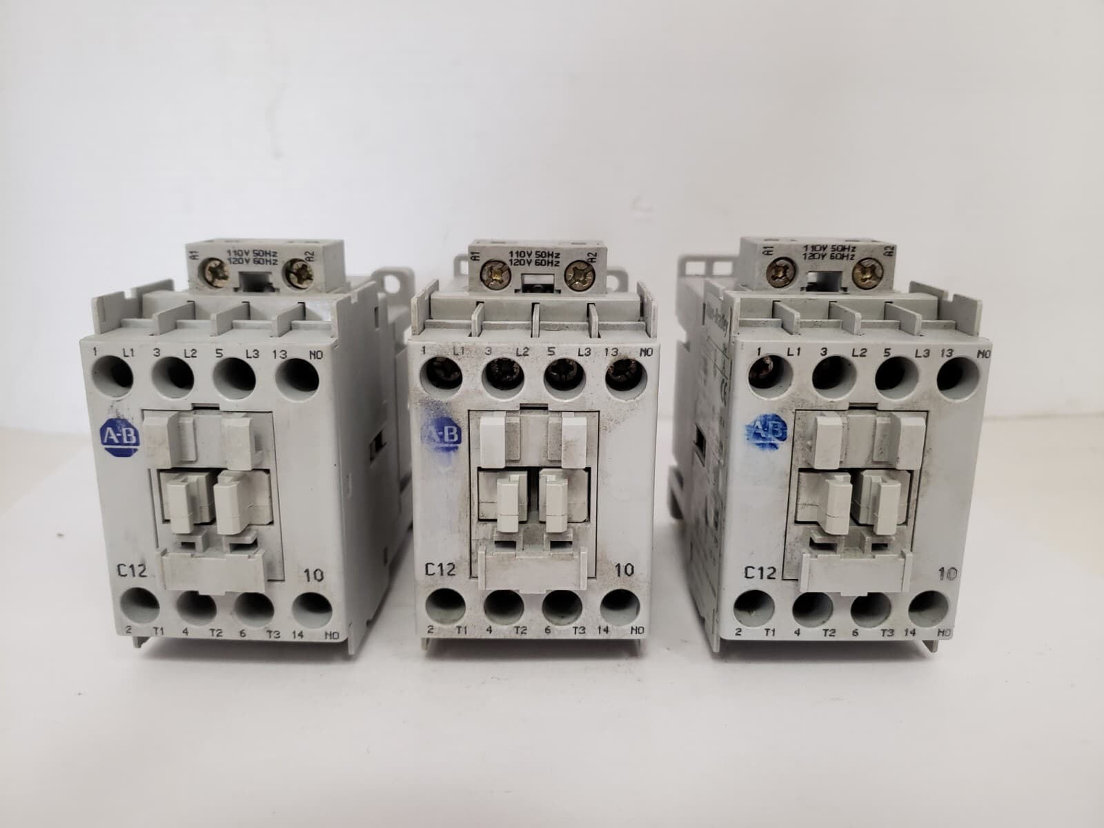 ALLEN BRADLEY  100-C12D10 CONTACTOR 12A 110/120V 50/60HZ (LOT OF 3)