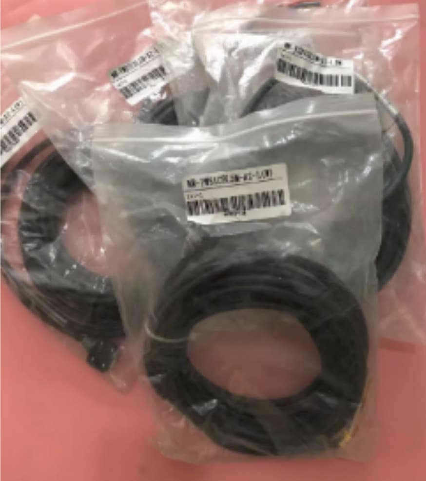 Free Fast Ship Mitsubishi cable USB-SC09 NEW