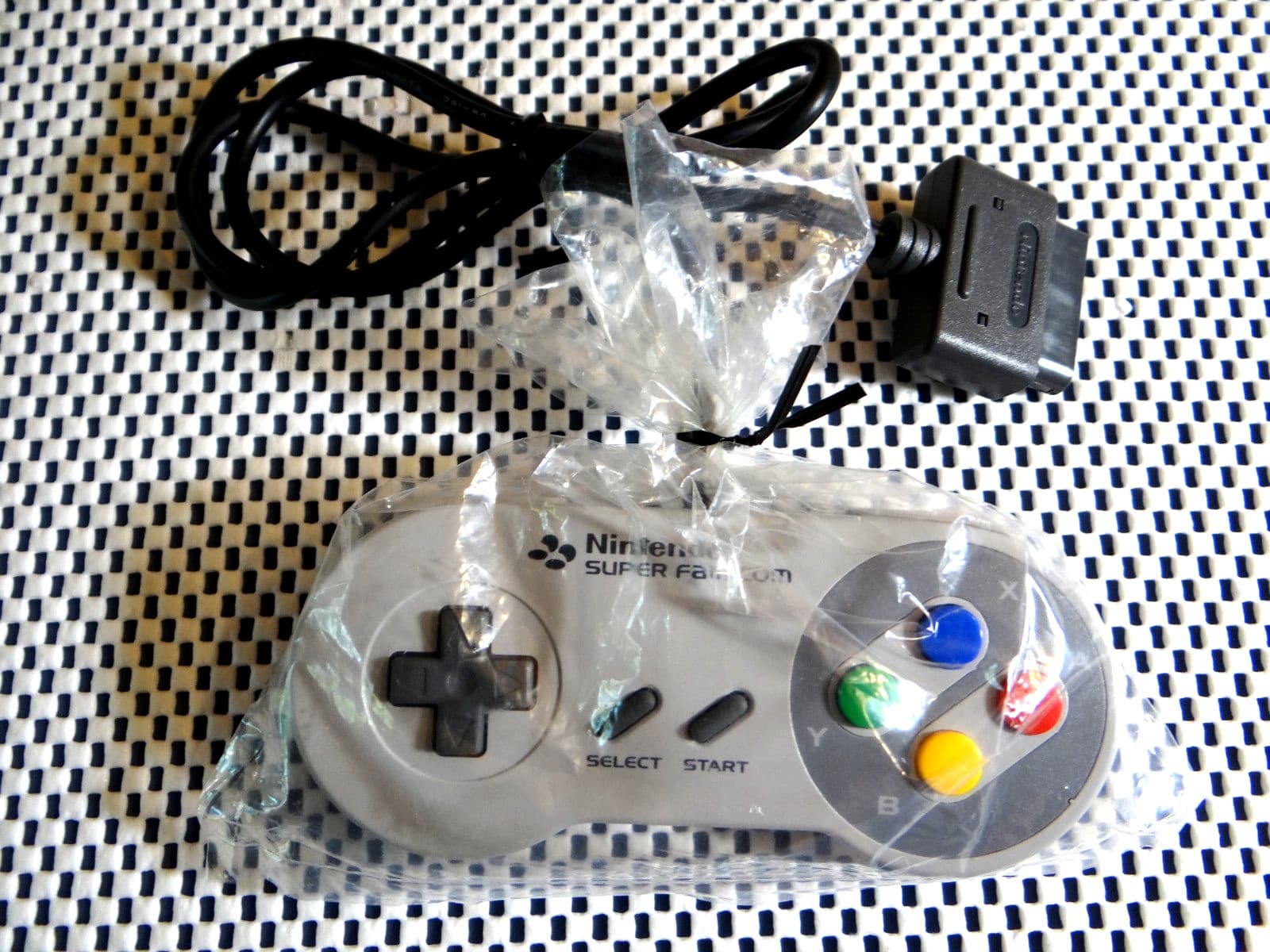 Super Famicom  OEM Controller SHVC-005 Nintendo  (Made in Japan)