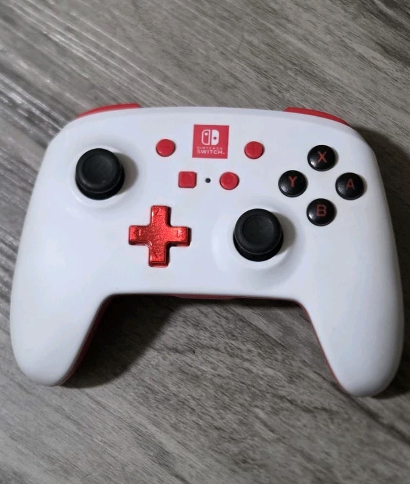 Nintendo Switch- PowerA Wireless Gamepad w/ battery cover.