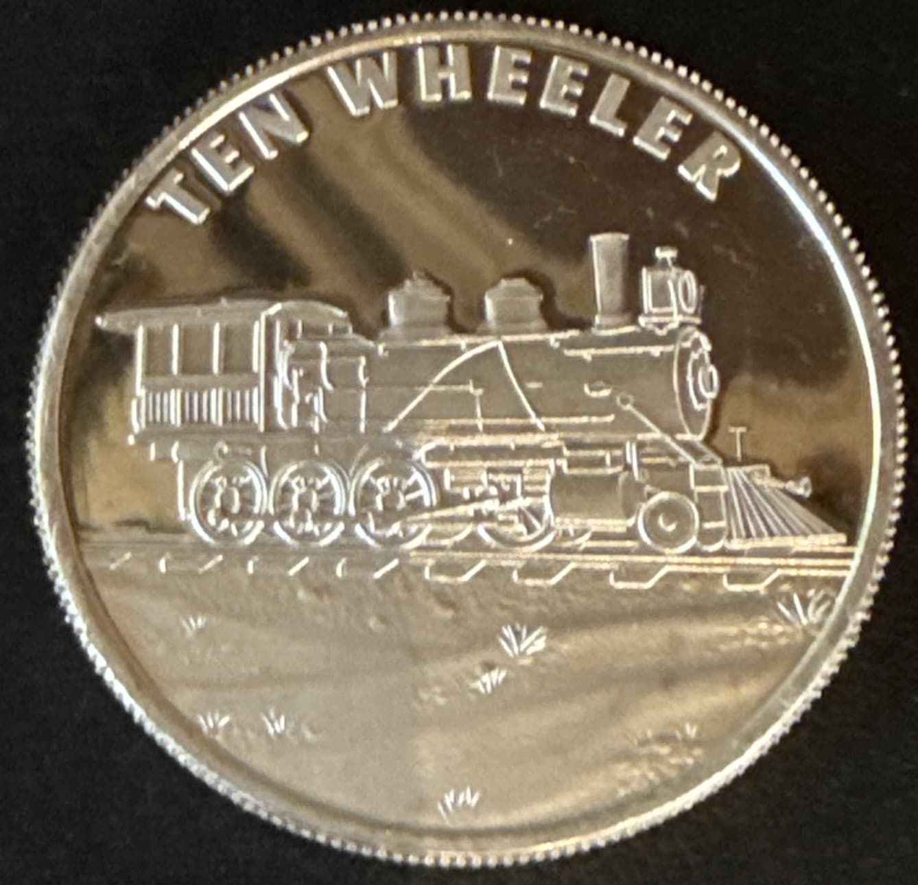 1 oz Ten Wheeler Train Locomotive Railway .999 Fine Silver Round Art Engravable