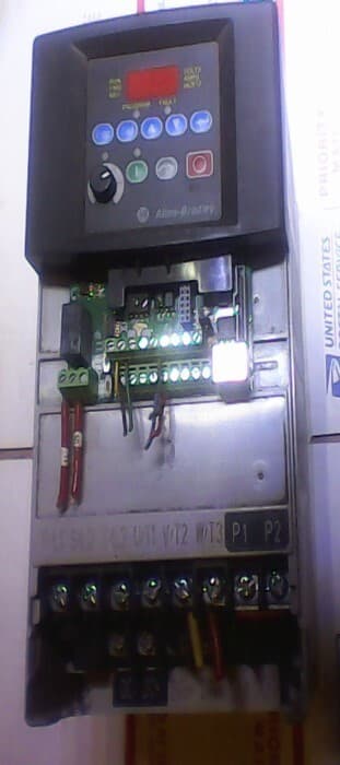 ALLEN BRADLEY 22B-D017N104 SER. A 10hp 7.5kw 18.4A