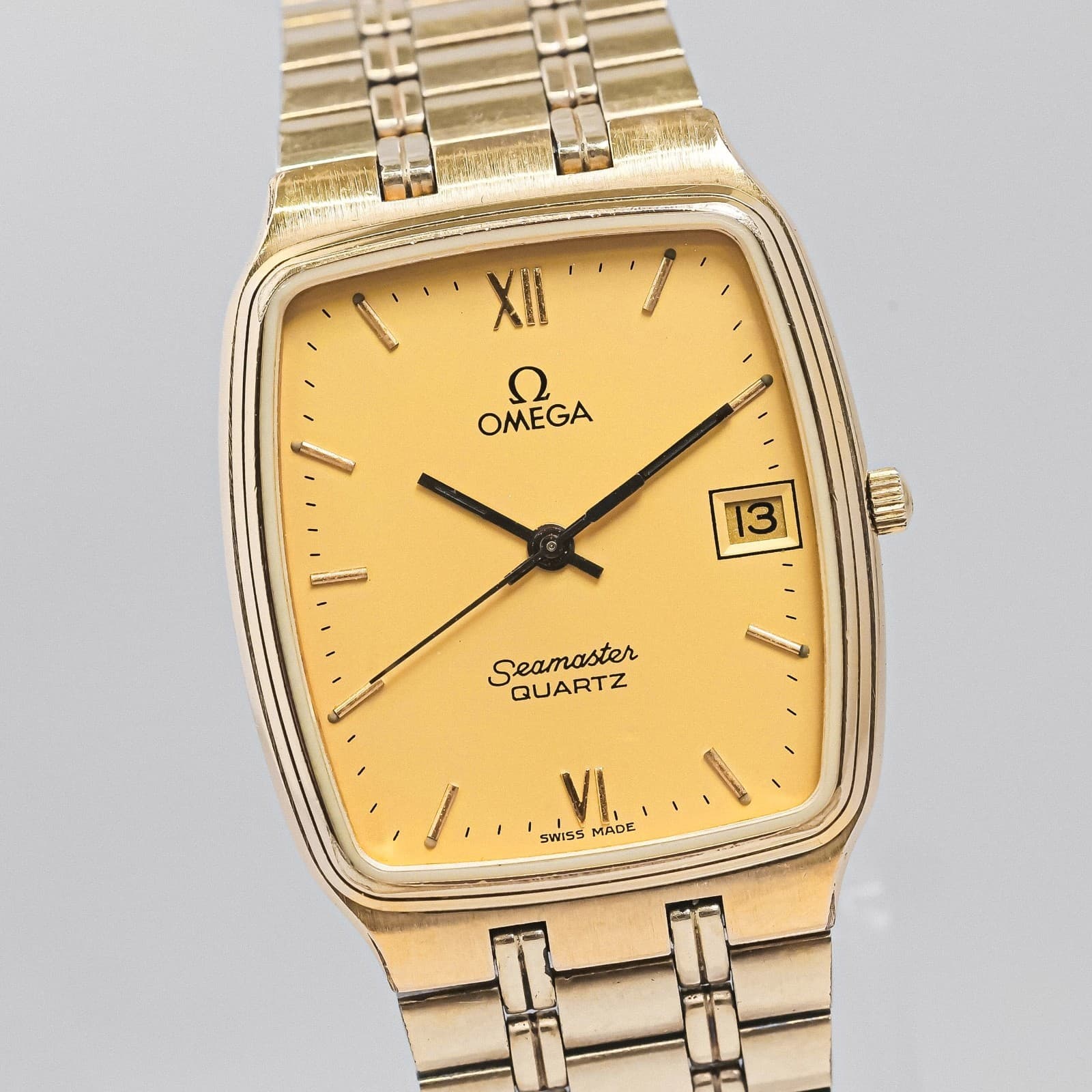 Vintage 1984 **NEAR MINT** OMEGA Seamaster Cal.1430 Quartz Gold Roman 29mm Men's