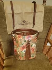 Patricia Nash Otavia Apricot Blossom Bucket Crossbody Bag  Excellent Pre-Owned