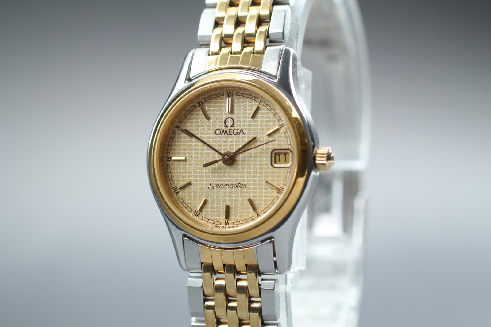[NEAR MINT] Vintage OMEGA Seamaster Cal.1426 Gold Dial Qz Womens Watch JAPAN