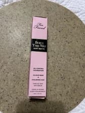 TOO FACED Born This Way Oil Control FOUNDATION HAZELNUT 1 OZ BOXED