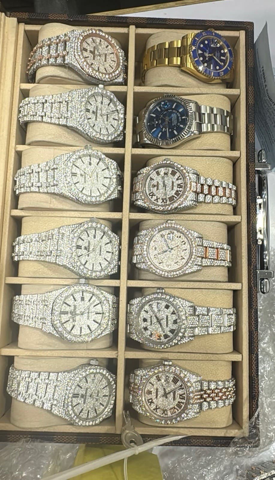 Watches Is Currently Available On eBay Rn Come And Buy The Price Is $150