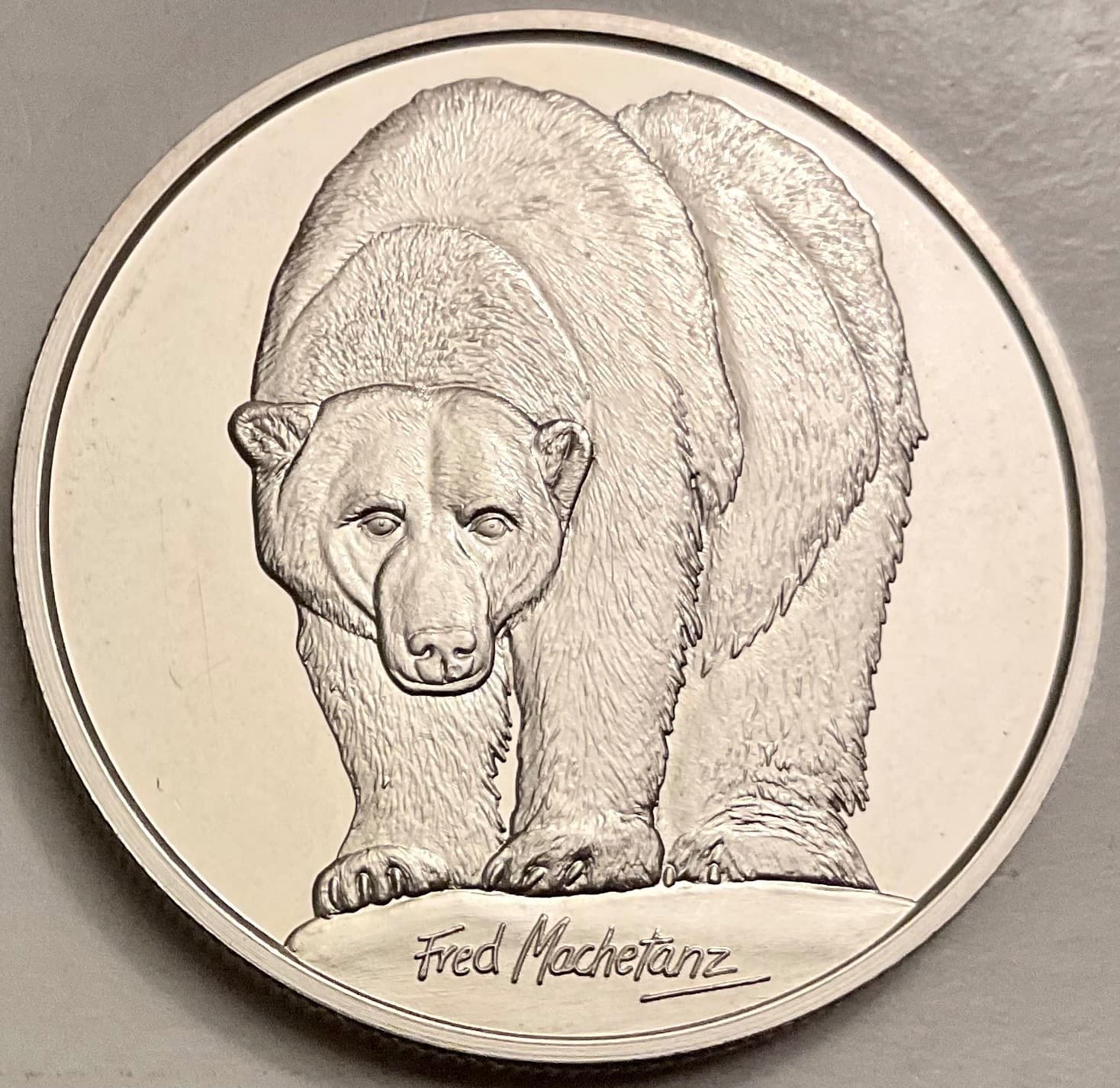 1994 ALASKA BEAR FRED MACHETANZ 1 OZ .999 SILVER  MILL POND PRESS HAPPY HOLIDAYS