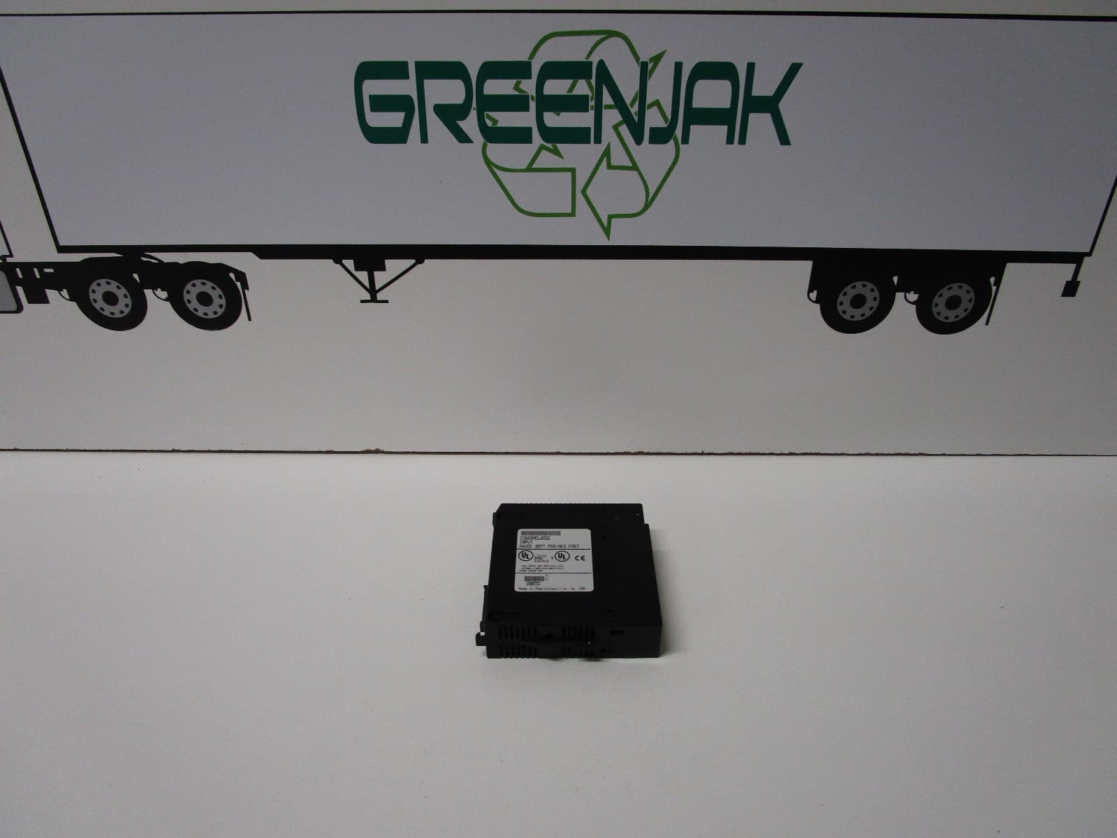 GE/FANUC IC693MDL655E 24VDC 32PT POS/NEG FAST INPUT MODULE (BROKEN TAB&NO COVER)