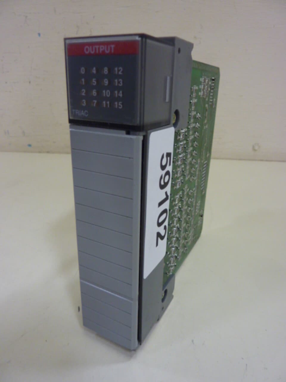 ALLEN BRADLEY Output Module 1746-OA16 SER D Used #59102