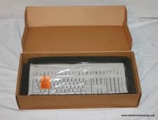 Apple Extended Keyboard II M3501 – NOS Vintage Mechanical Keyboard ADB