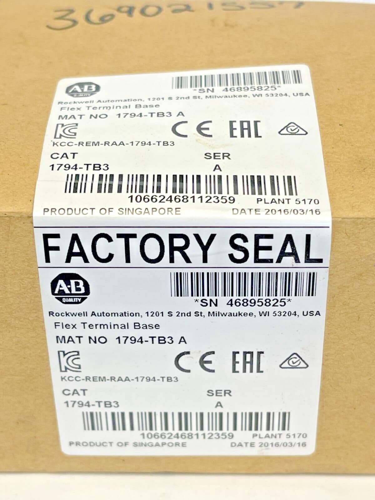 ALLEN BRADLEY - 1794-TB3 SER A - FLEX TERMINAL BASE - 16 I/O,10 COM,10 A,132 VAC