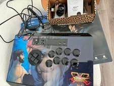 Razer Panthera Arcade Stick Street Fighter V Omni Arcade Odin V2 SF5 Combo