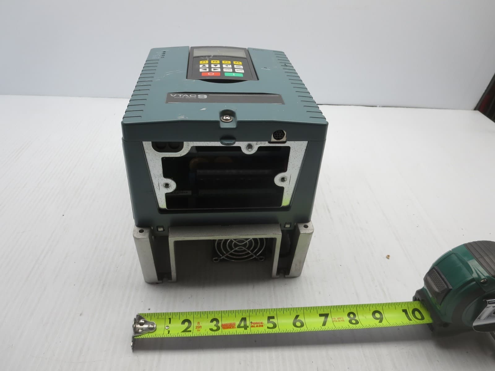 Rockwell Automation 9VT401-008HTNN VTAC 9 Hvac Drive 5HP 3PH Series A Parts/Repr