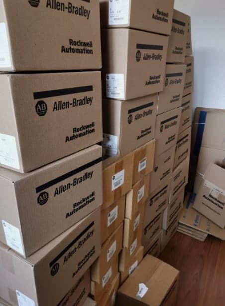 Allen Bradley New Original Touch screen 2711-K5A2 UPS or DHL fast delivery