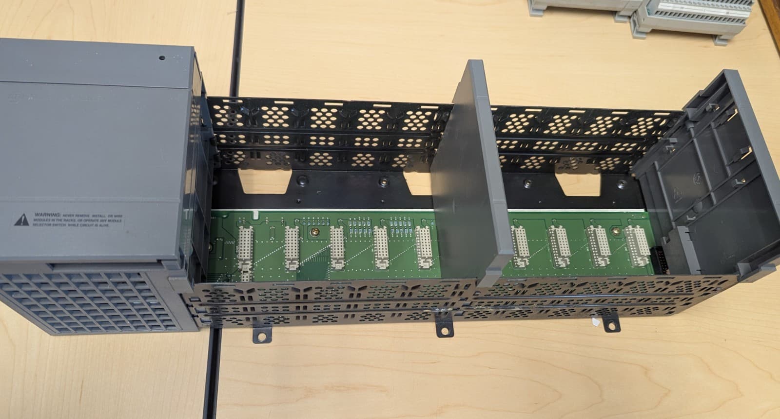 Allen Bradley  1746-P4 Ser A Power Supply W/ 1746-A10 Ser B SLC 500 10-Slot Rack