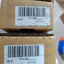 1PC NEW Allen-Bradley 1762-OB8 Free ship With 1 Year warranty