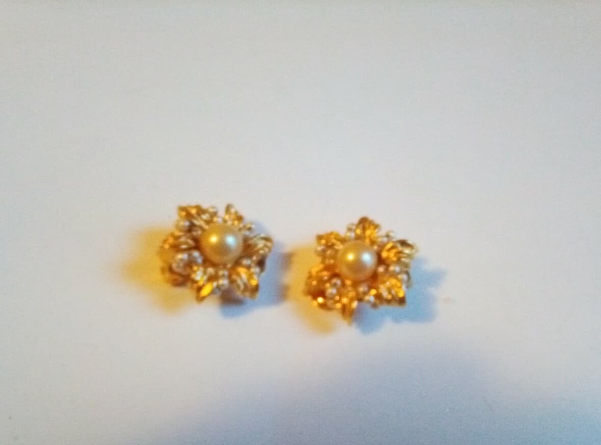 RARE on eBay! Kenneth Jay Lane Gold Tone And Faux Pearl Clip On Earrings
