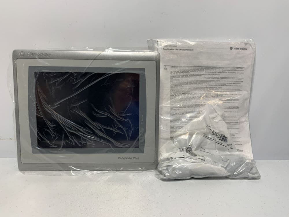 Allen Bradley 2711P-T10C22D9P Terminal 10.4" TFT 24V DC