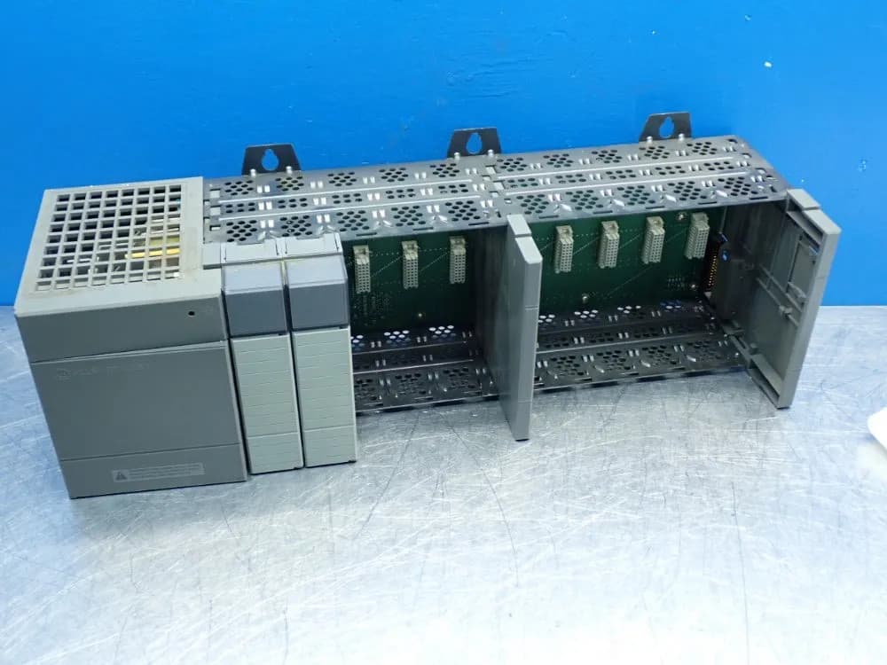 ALLEN BRADLEY PLC POWER SUPPLY + 1746-A10 RACK 1746-P4