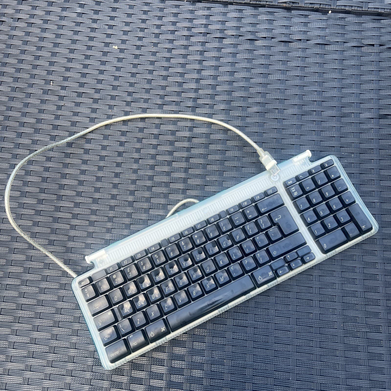 Apple iMac G3 Keyboard Bondi Blue, M2452 (UK)