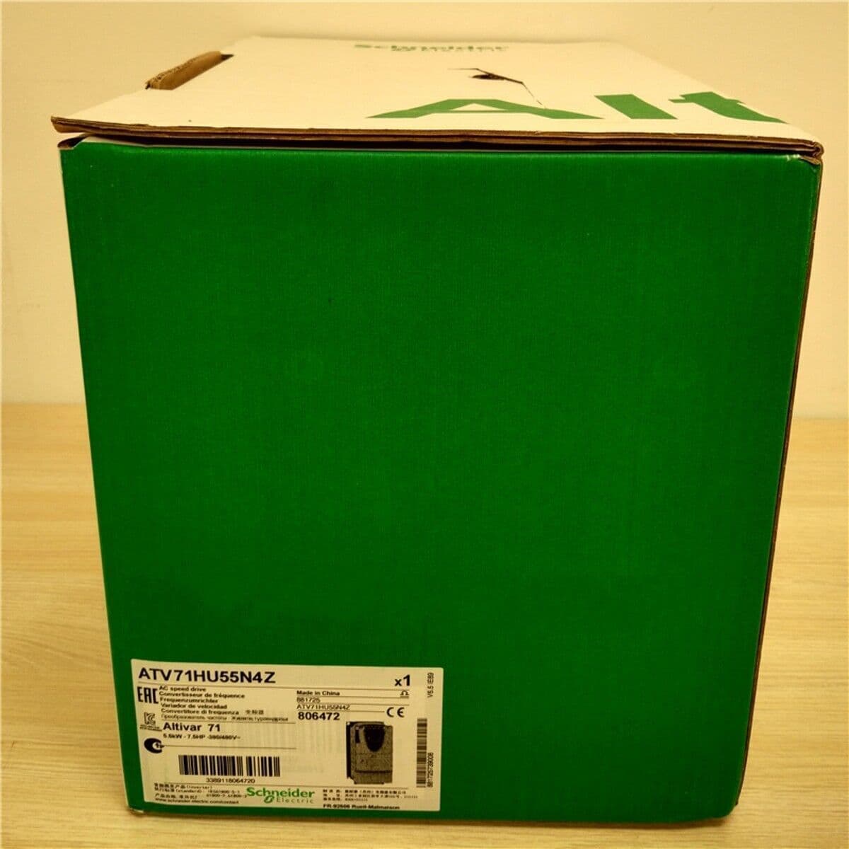 1PCS NEW and original ATV71HU55N4Z in box