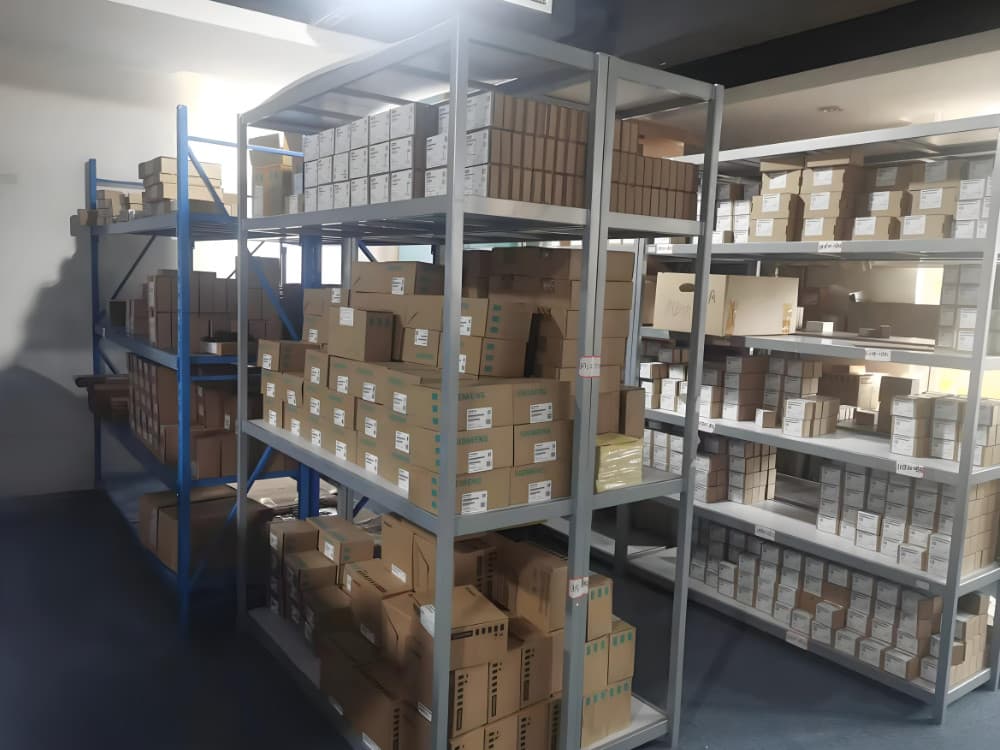 1PCS Original New in Box 25C-D4P0N114 PLC