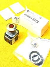 ALLEN BRADLEY 800T-FXQH2RA1 30mm ILLUMINATED RED EMERGENCY OFF Push-Pull Device
