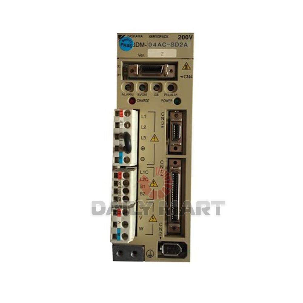 New In Box YASKAWA SGDM-04AC-SD2A Servo Driver
