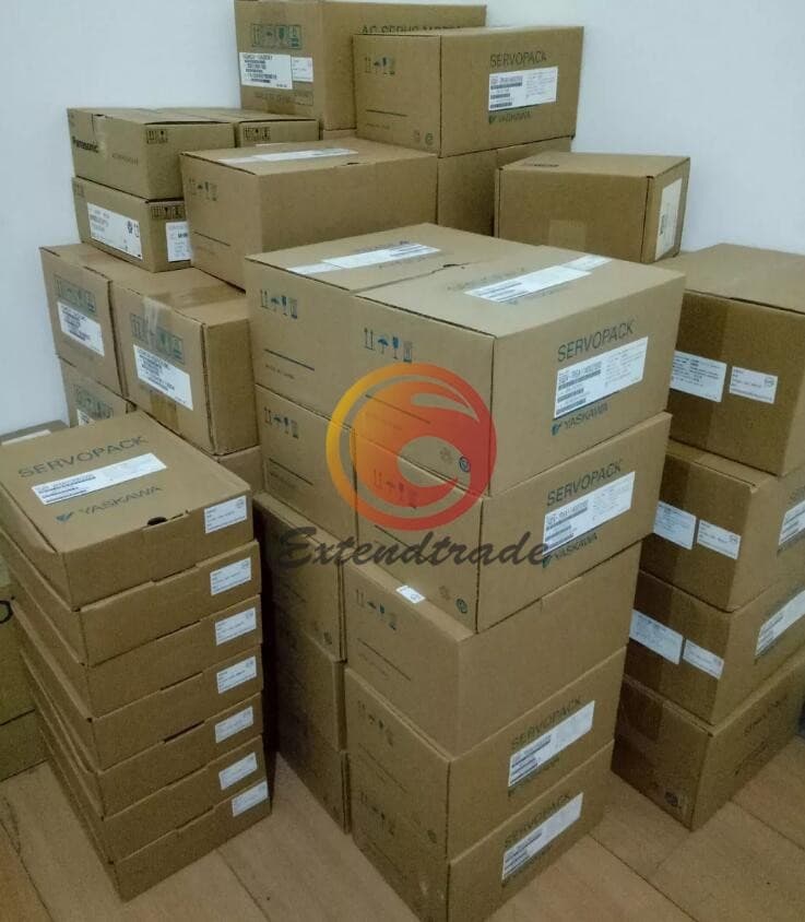 ONE New Yaskawa ServoPack CIMR-F7U4018